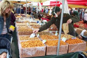 Nuts and dried fruit