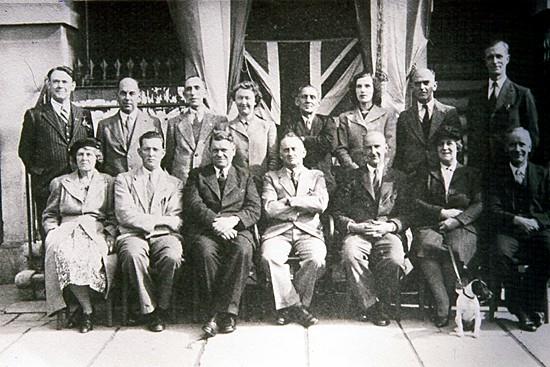 Savings committee in 1945