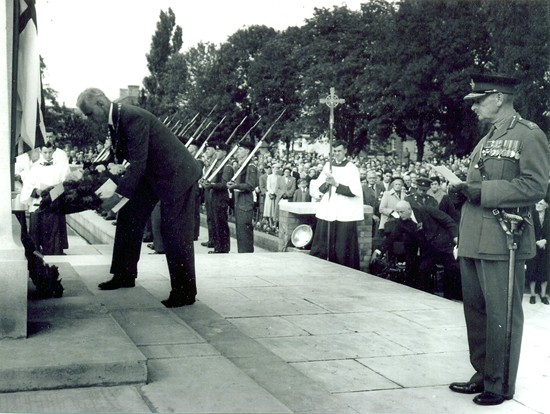 Council chairman lays his wreath