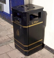 Litter bin in West Street