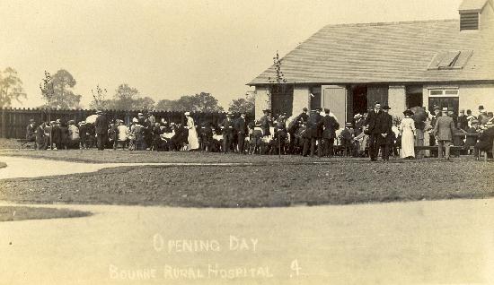 Hospital opening in 1915