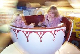 Tea cup ride