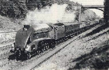 The Mallard under steam