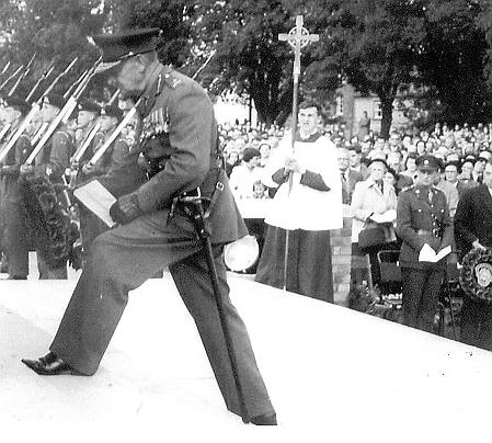 Wreath laying in 1956